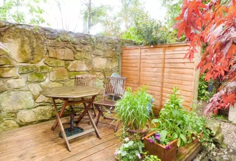 4 Wheatsheaf Yard