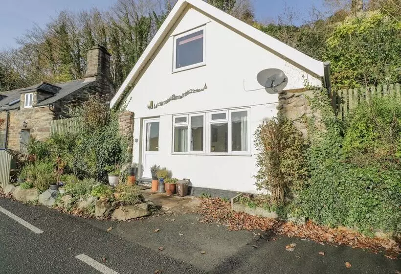 Bryn Melyn Artist's Cottage