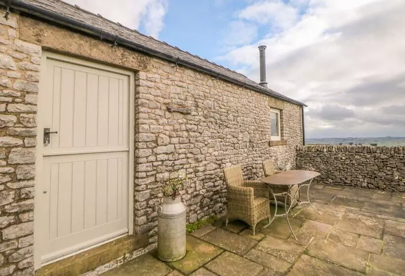 Five Wells Barn