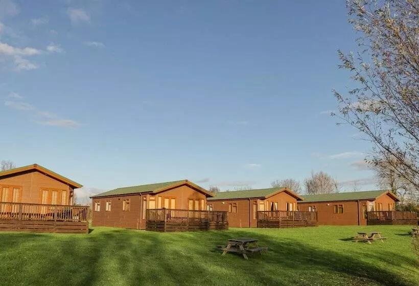 Harvester Lodge