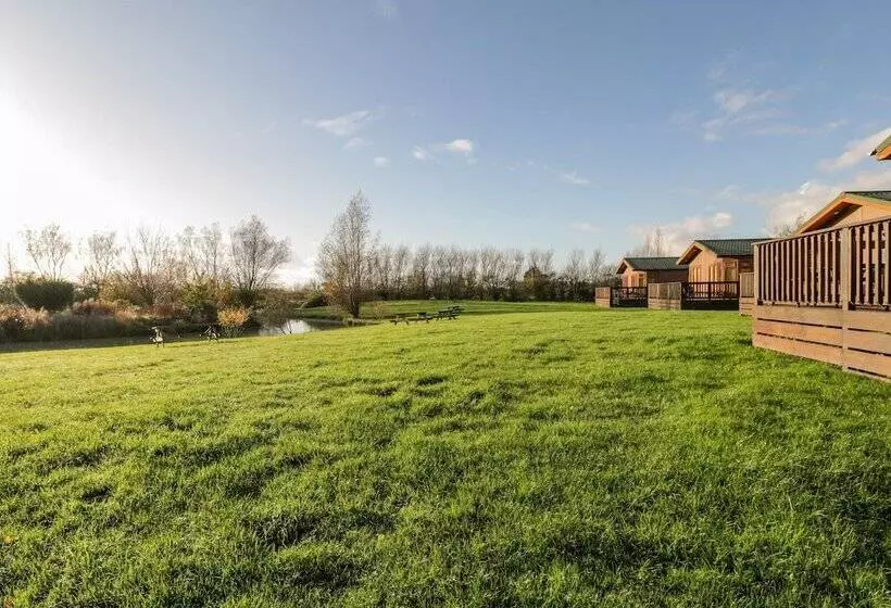Harvester Lodge