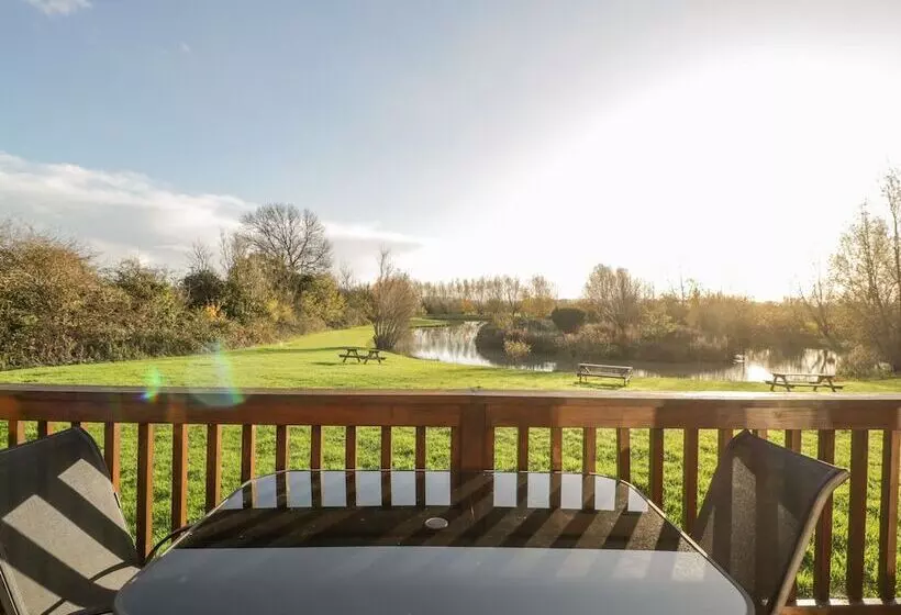 Harvester Lodge