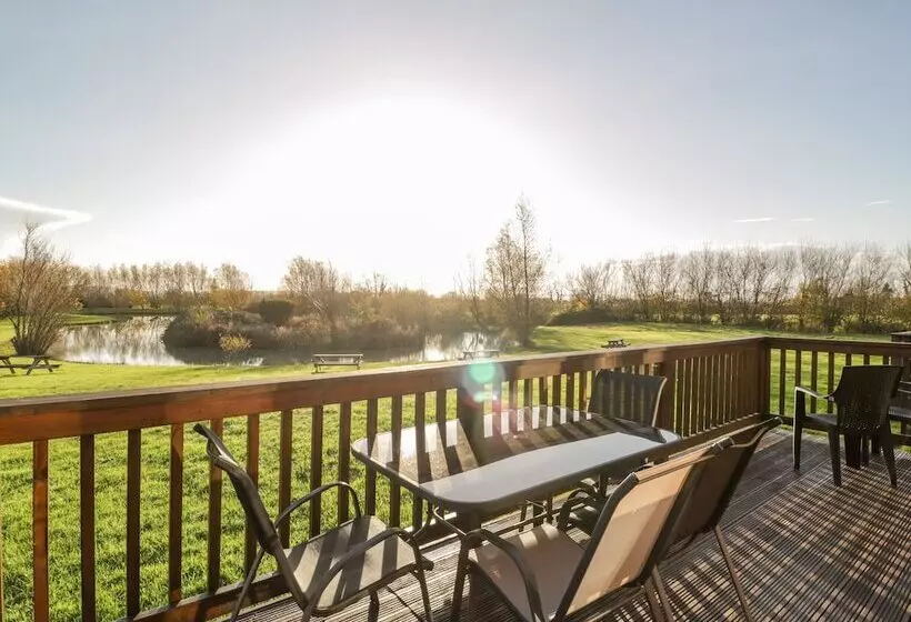 Harvester Lodge