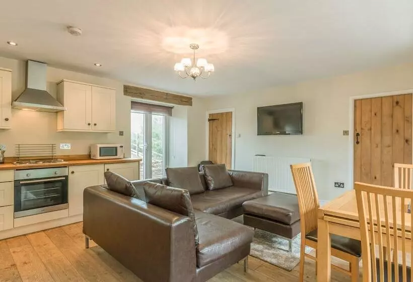 Ryehill Farm Cottage