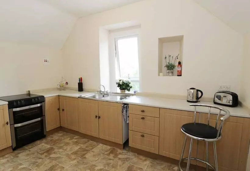 Station Apartment