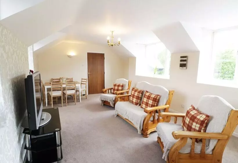 Station Apartment