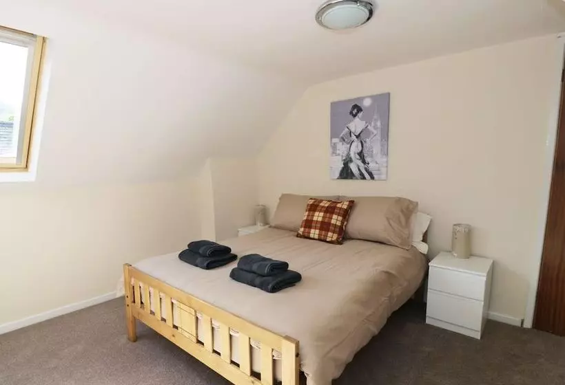 Station Apartment