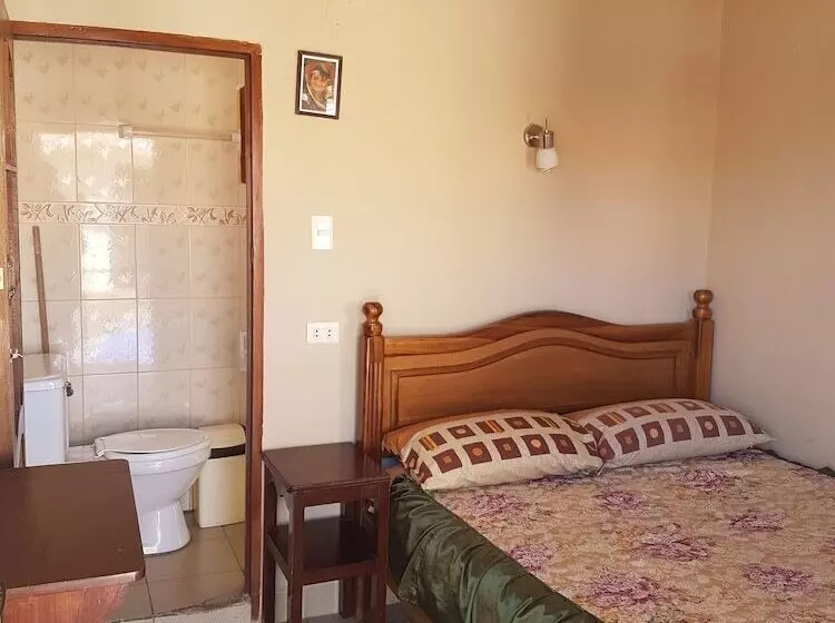 Alojamiento El Turista Hostel