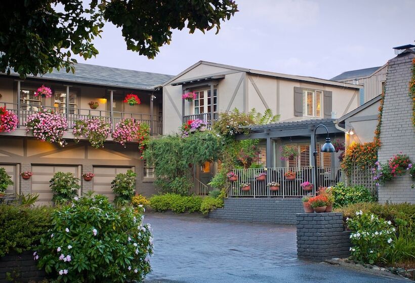 Bed and Breakfast Carmel Country Inn