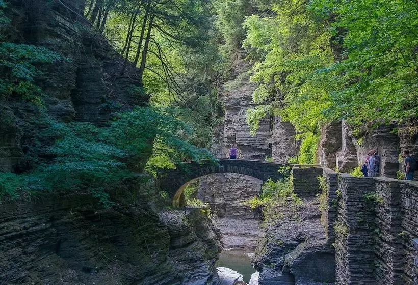 Aamiaismajoitus (B&B) Enfield Manor