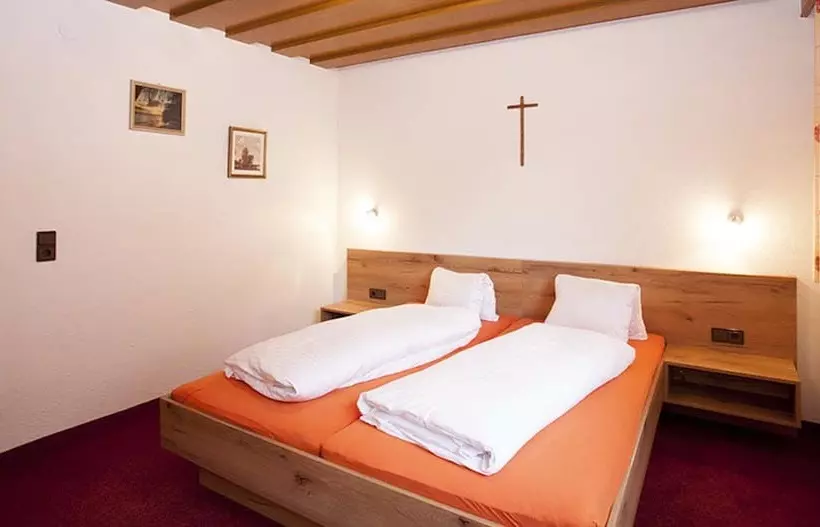 ベッドアンドブレックファースト Garni Petter