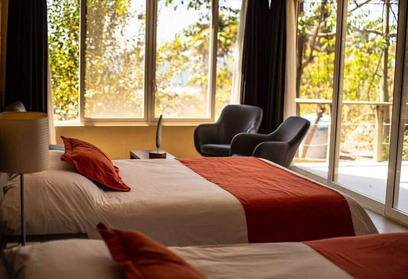 Casa De Mar Hotel And Villas