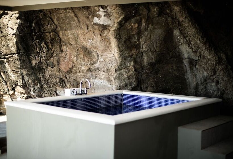 Casa De Mar Hotel And Villas