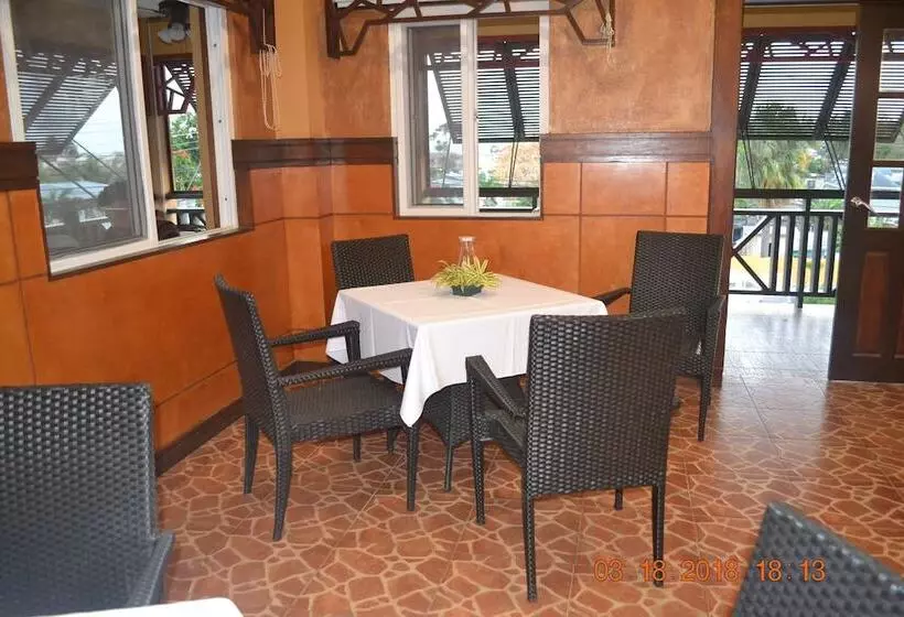 Choj Rentals   Sun Island Apartments