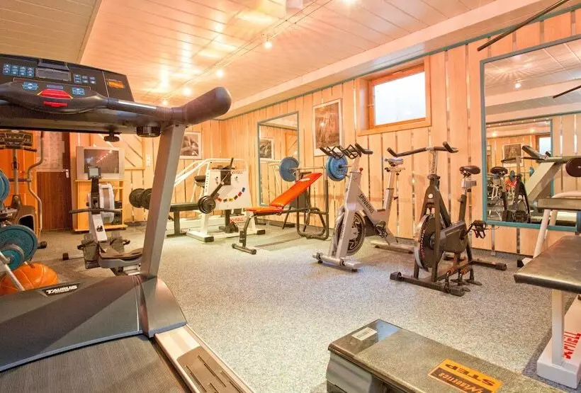 Hotelli Ferienwohnungen Bauregger