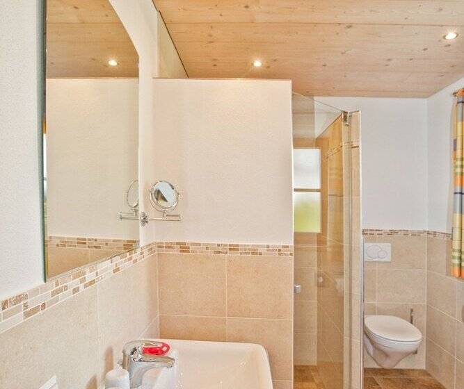 Отель Ferienwohnungen Bauregger