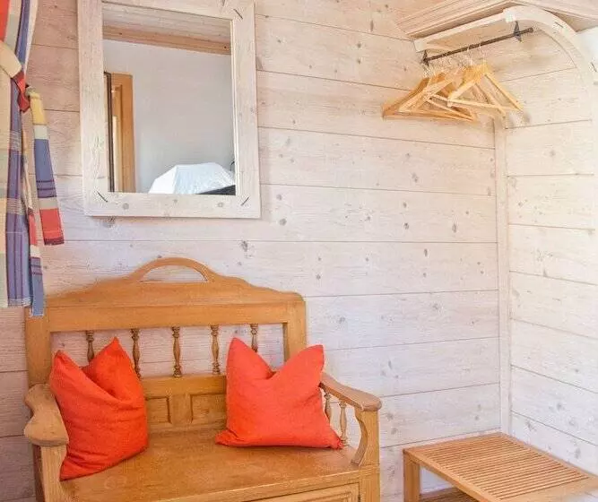 Hotelli Ferienwohnungen Bauregger