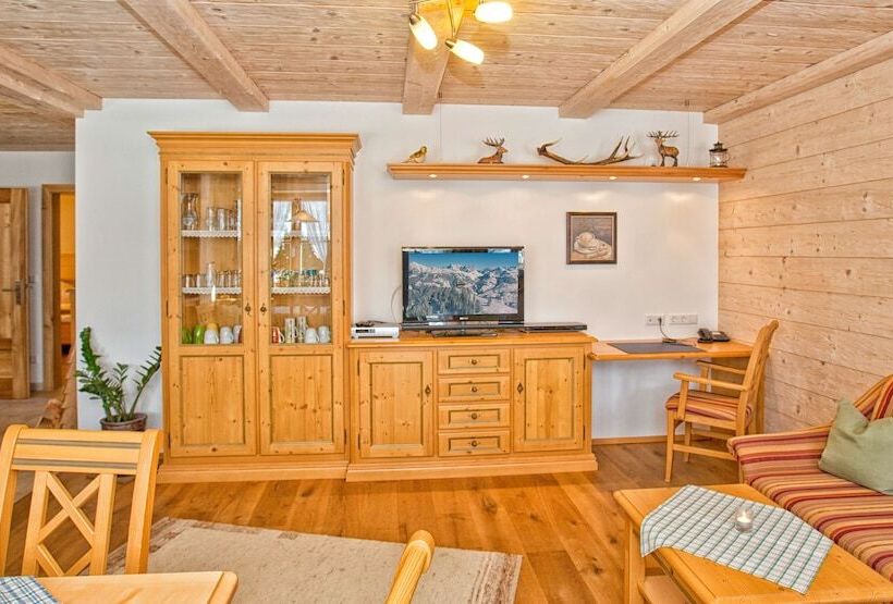 Отель Ferienwohnungen Bauregger