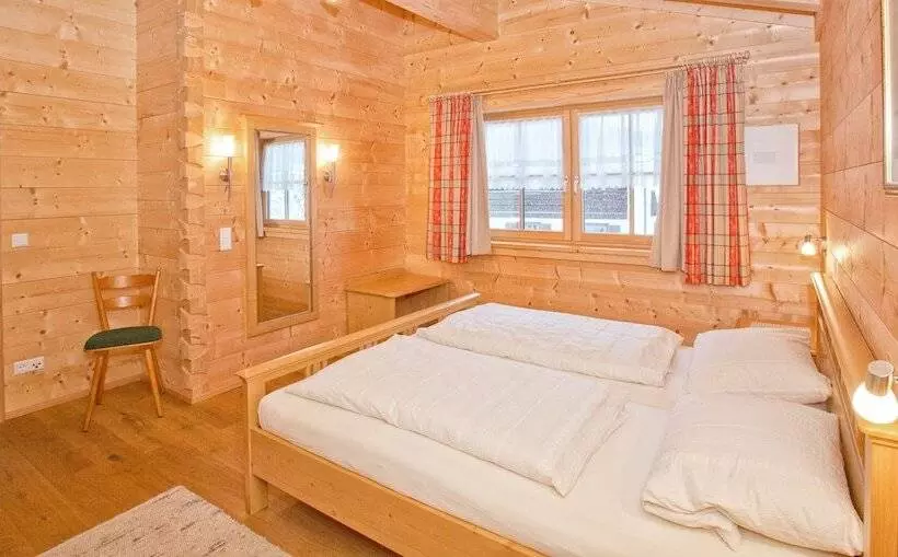 Hotelli Ferienwohnungen Bauregger