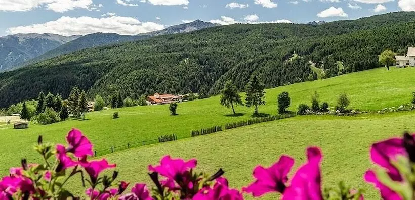 Hotelli Sonnenberg
