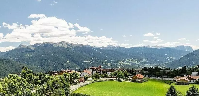 Hotelli Sonnenberg