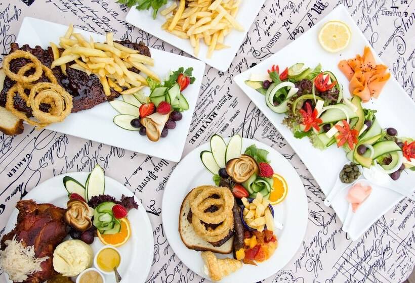 בית מלון כפרי Thali Thali Game Lodge