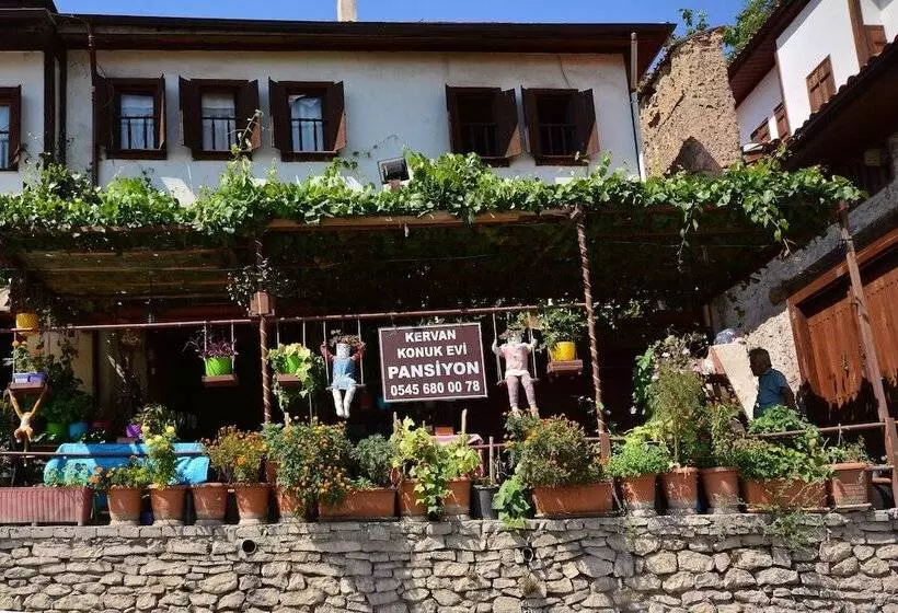 Kervan Konuk Evi Pansiyon   Hostel