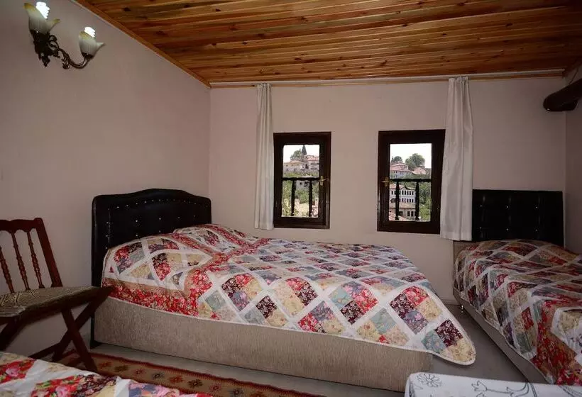 Kervan Konuk Evi Pansiyon   Hostel