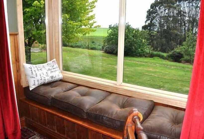 Killynaught Spa Cottages