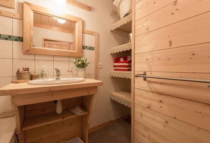 פנסיון Appartement Andromède