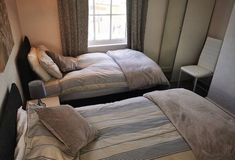 Пансион The Thoresby Room Only