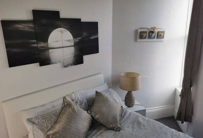 Пансион The Thoresby Room Only