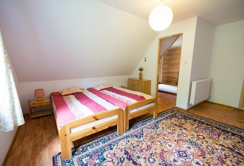 펜션 Witalna Osada Helonowo