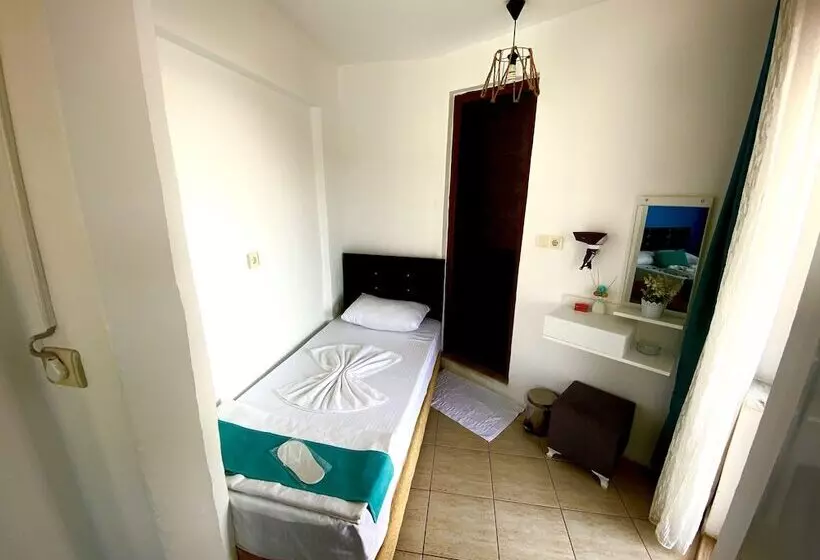Sakin Otel