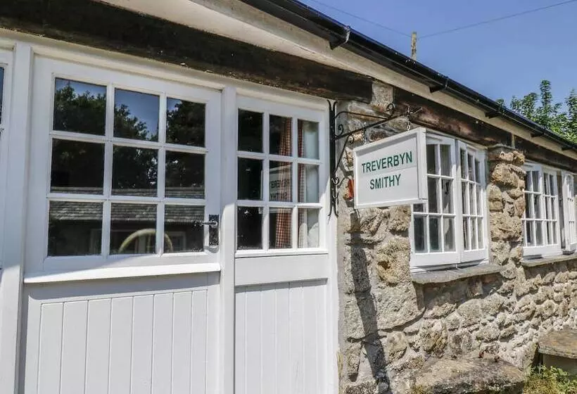 Treverbyn Smithy