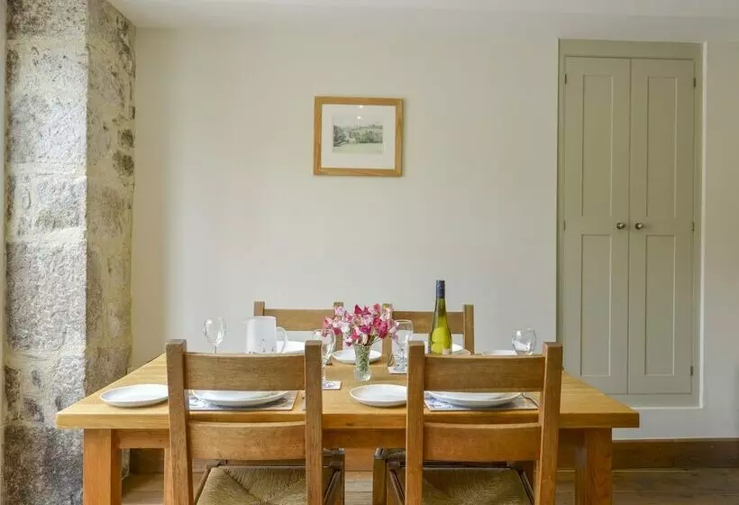 Butterbrook Coach House