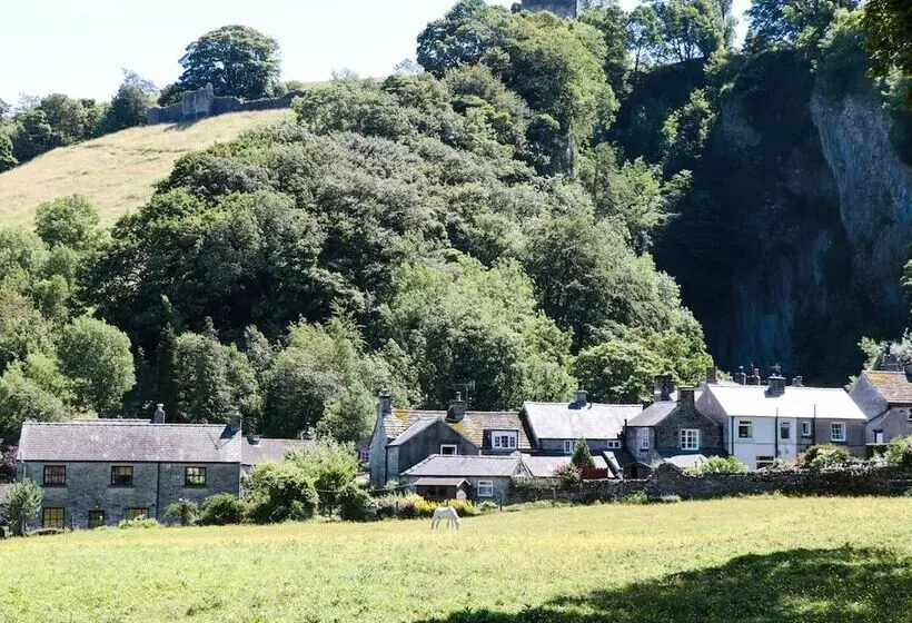 Buttercup Cottage