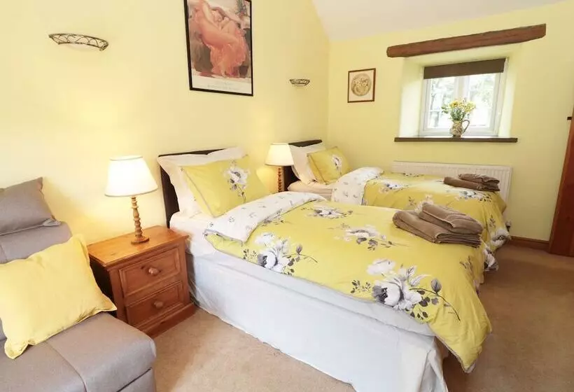 Buttercup Cottage