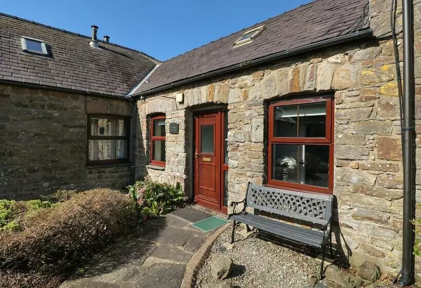 Corner Cottage