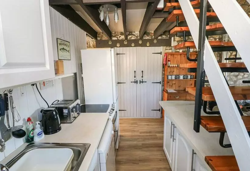 Corner Cottage