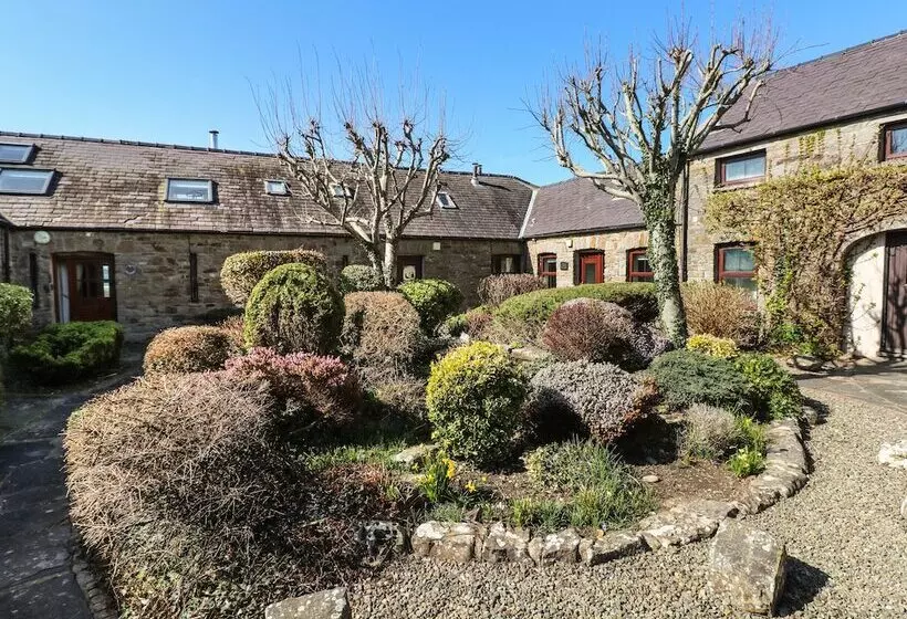 Corner Cottage