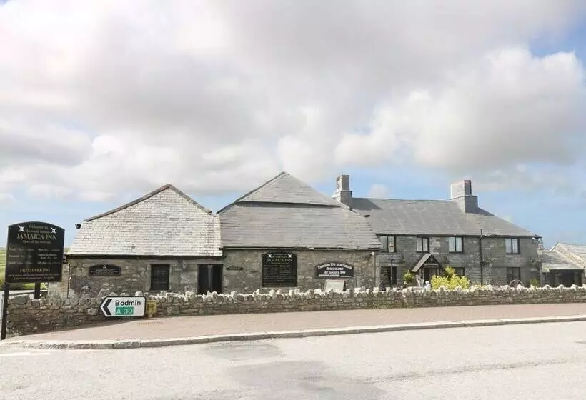 Dozmary Pool Barn