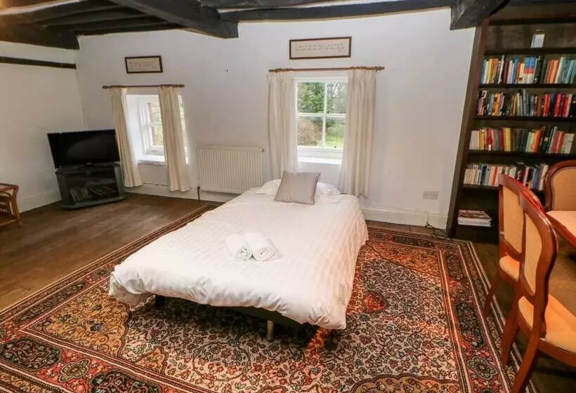 Eden House