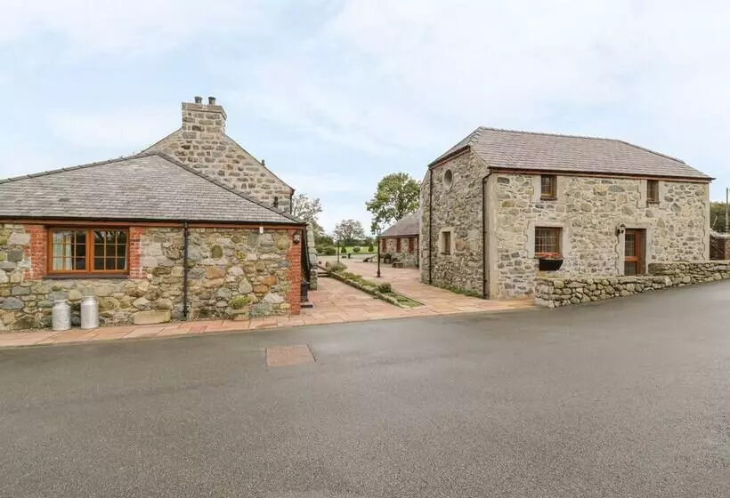 Lily Cottage