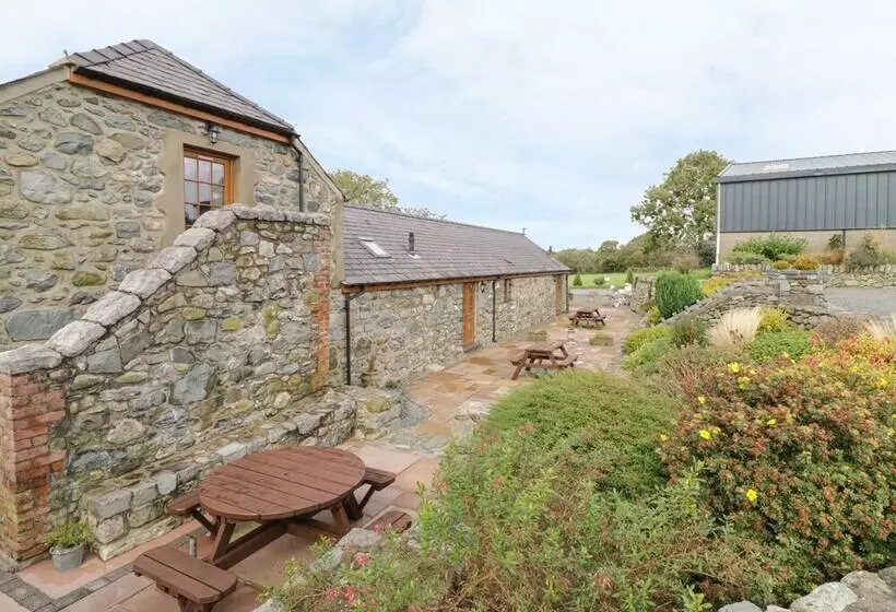 Lily Cottage