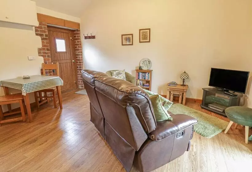 Lily Cottage
