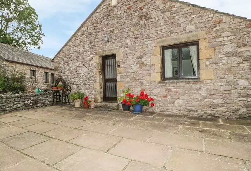 Pond End Cottage