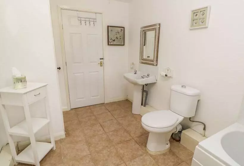 Witton View Cottage