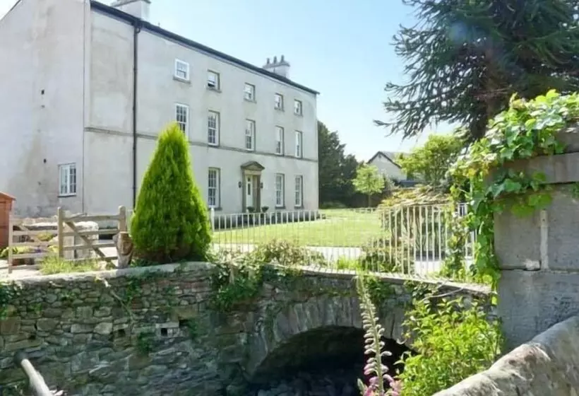 2 Cark House