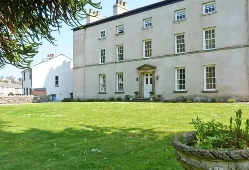 2 Cark House
